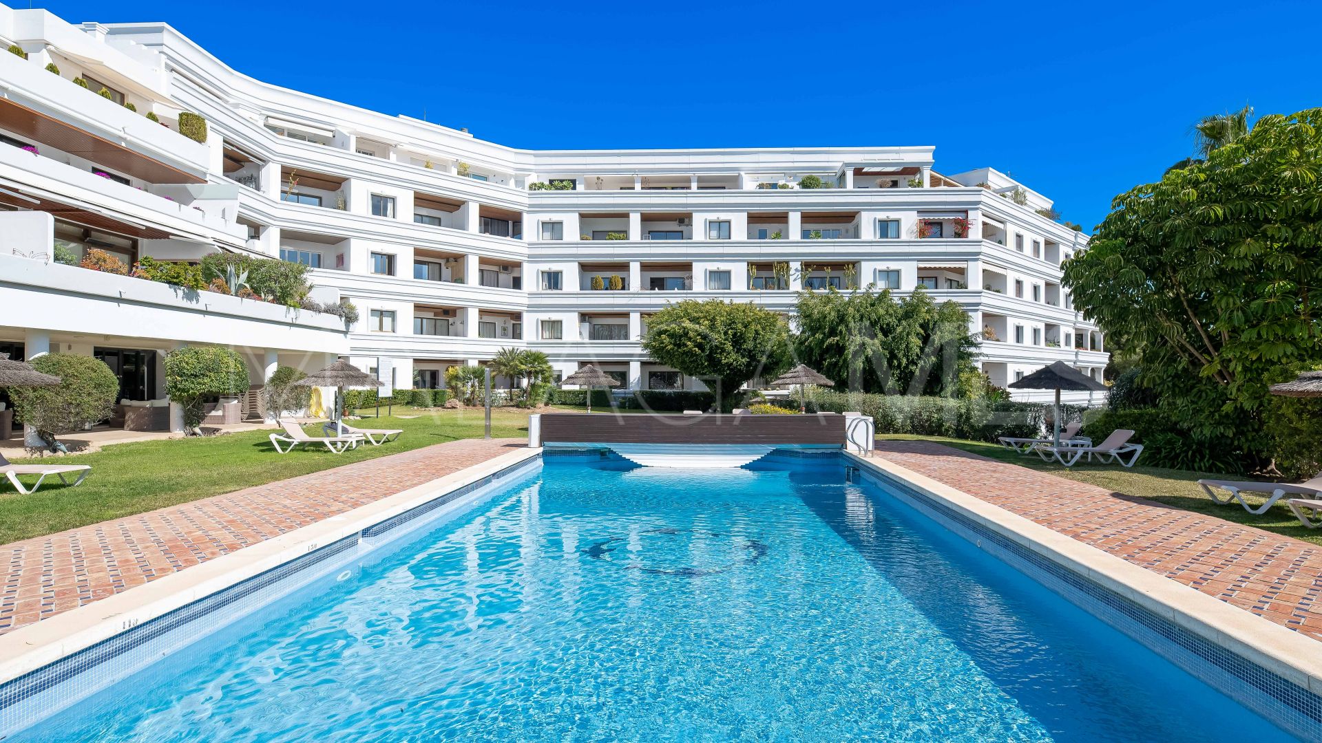 Nueva Andalucia 3 bedrooms penthouse for sale