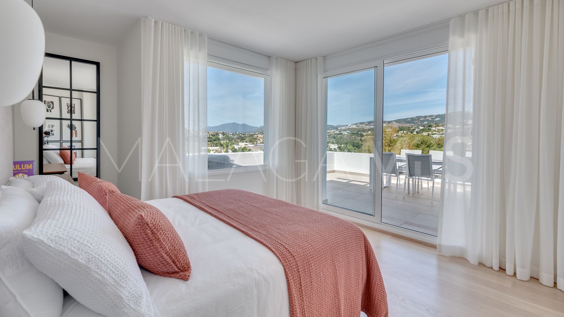 Nueva Andalucia 3 bedrooms penthouse for sale