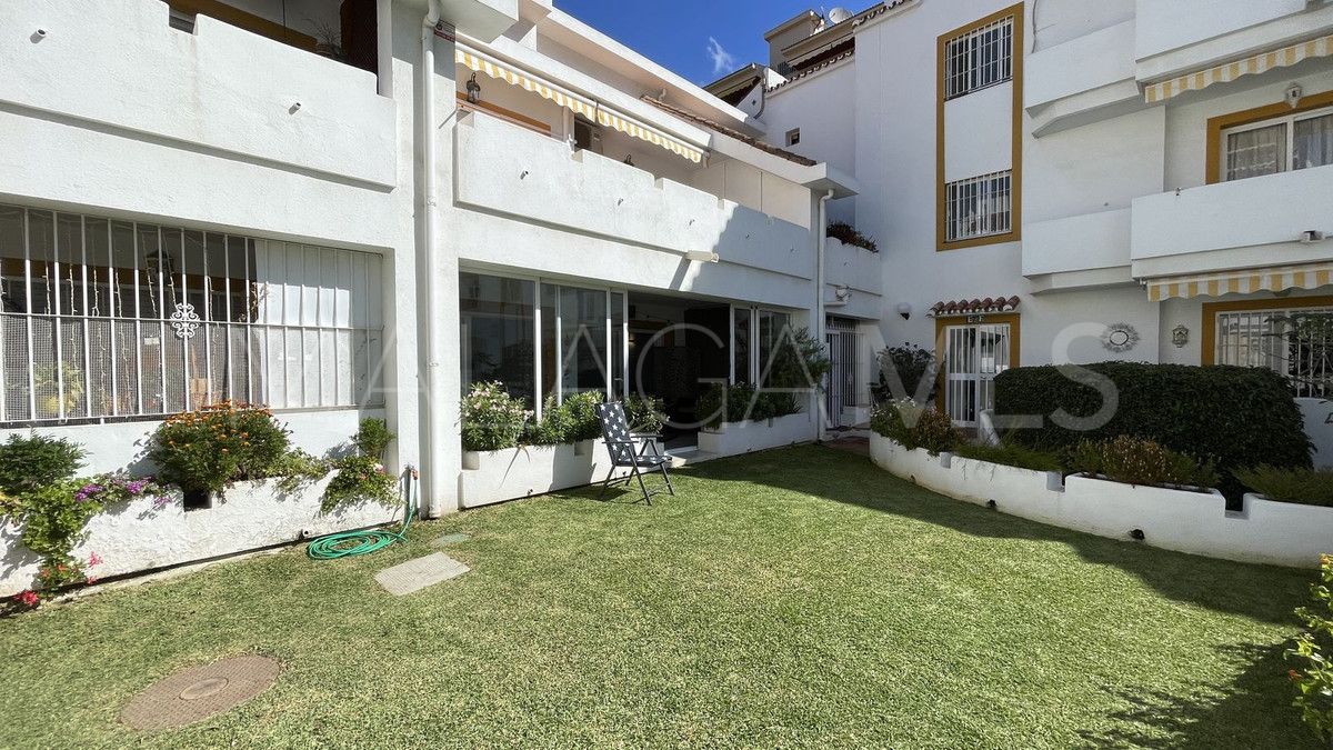 Se vende apartamento planta baja in Marbella - Puerto Banus