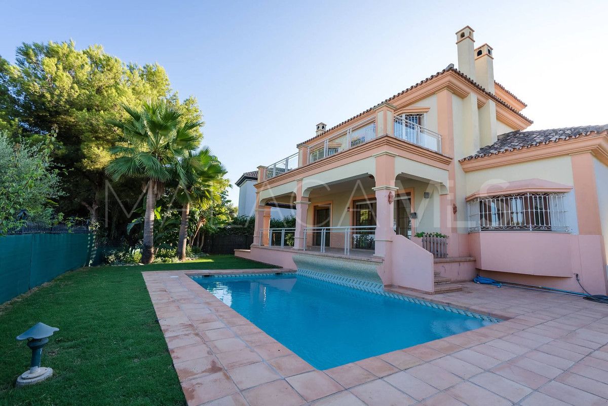 Villa for sale in Marbella City