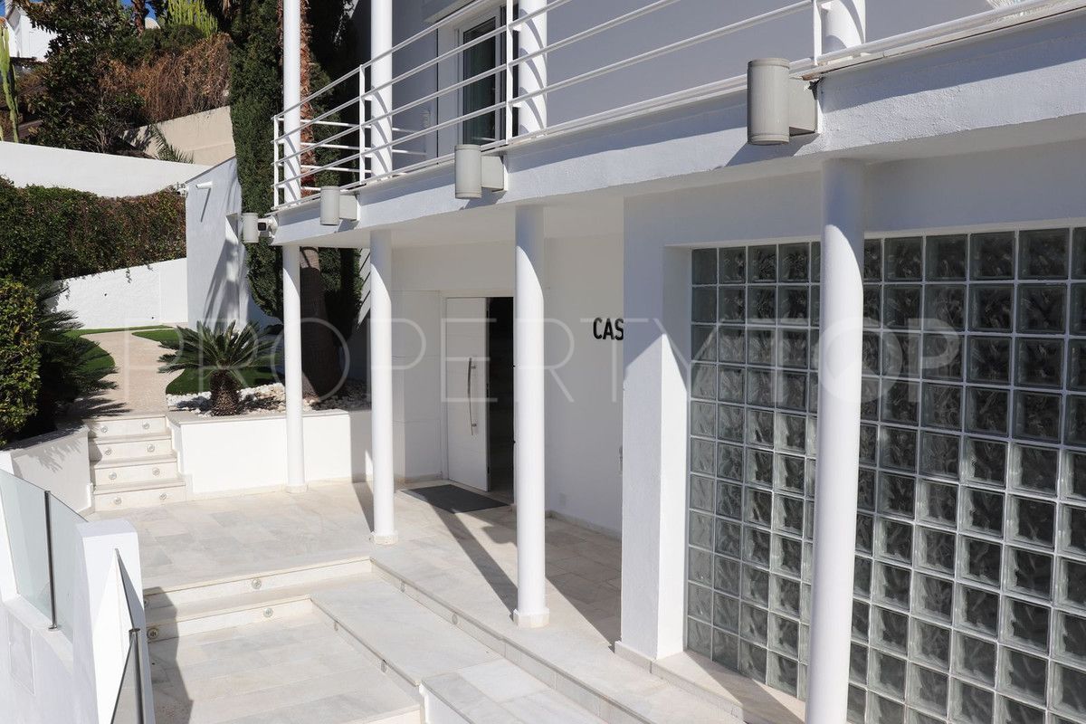 For sale 4 bedrooms villa in Marbella - Puerto Banus