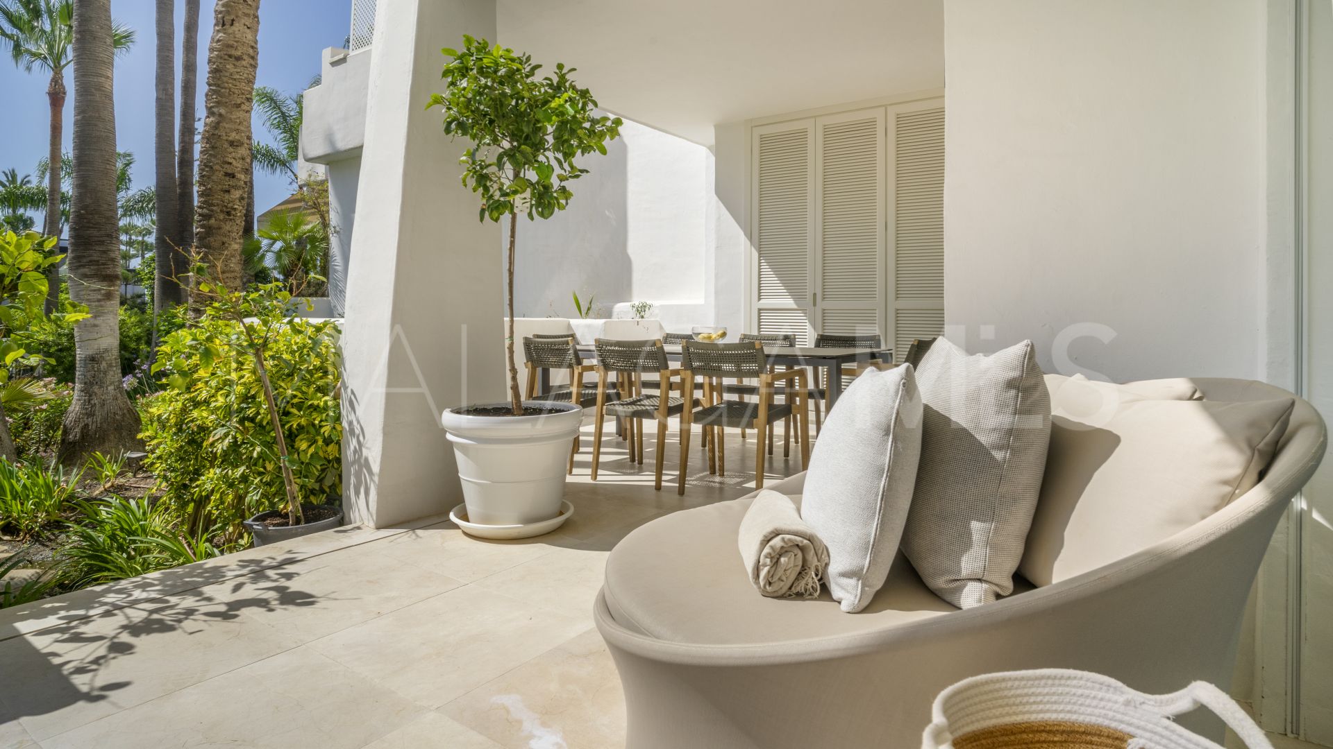 Markplanslägenhet for sale in Puente Romano