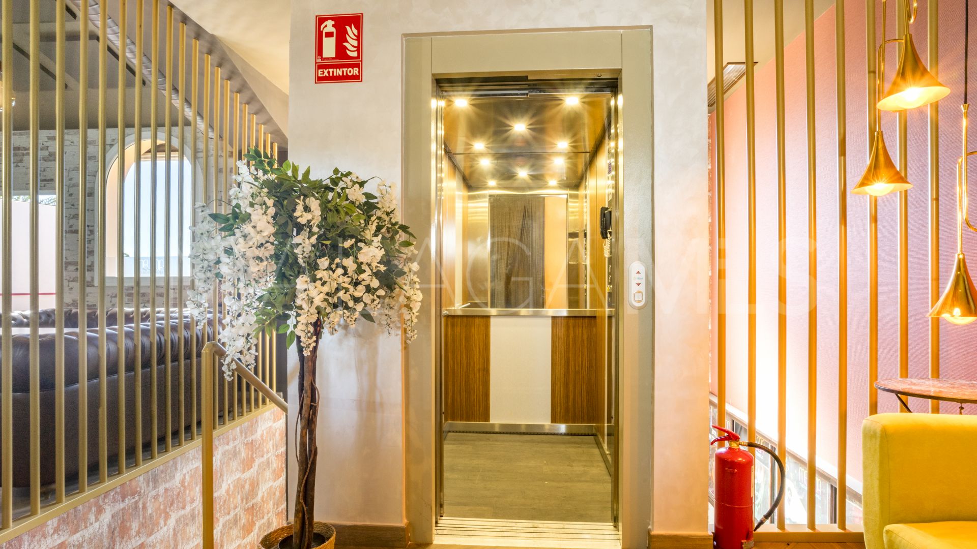 Restaurante a la venta in New Golden Mile