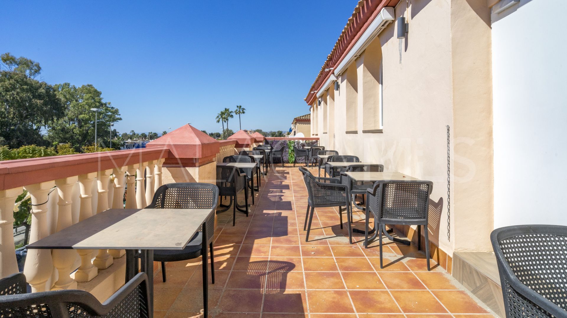 Restaurante a la venta in New Golden Mile