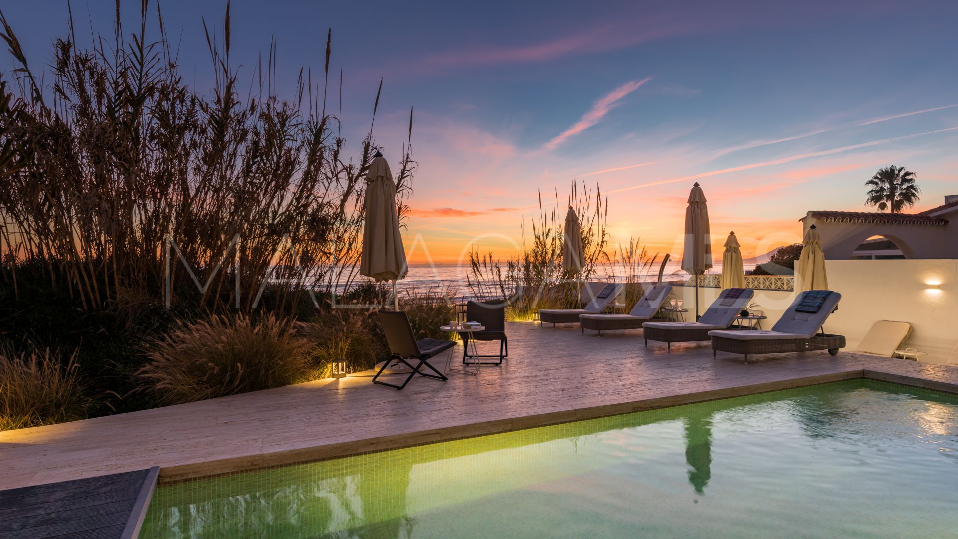 Villa a la venta in Marbella Este with 6 bedrooms