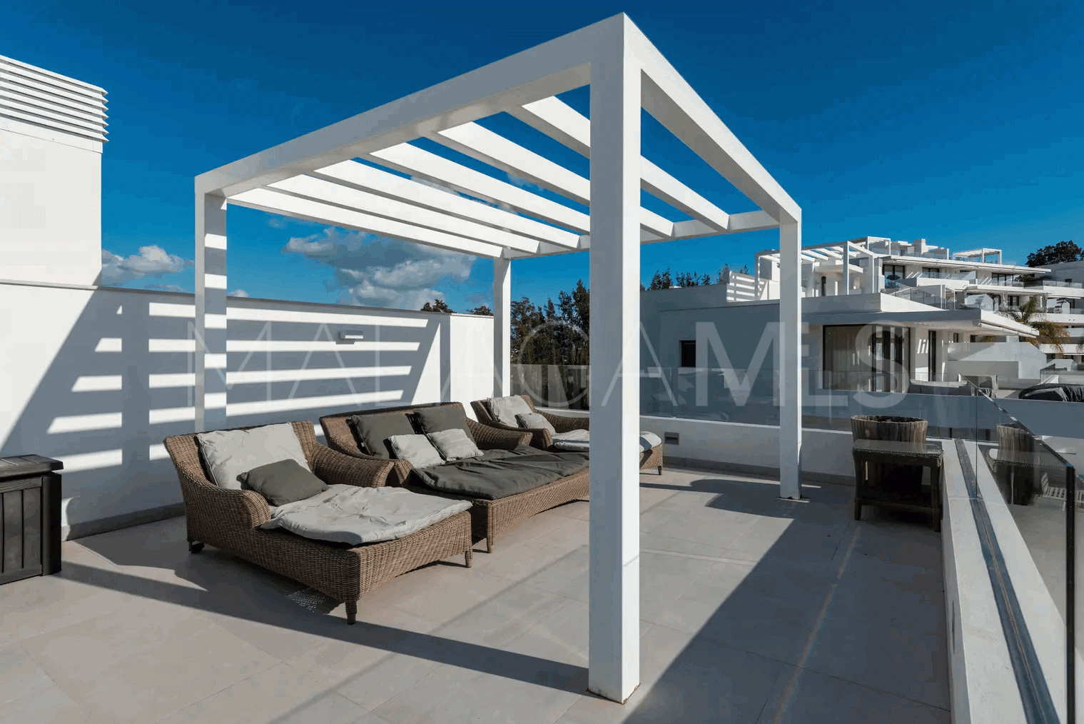 Appartement terrasse for sale in Estepona Est