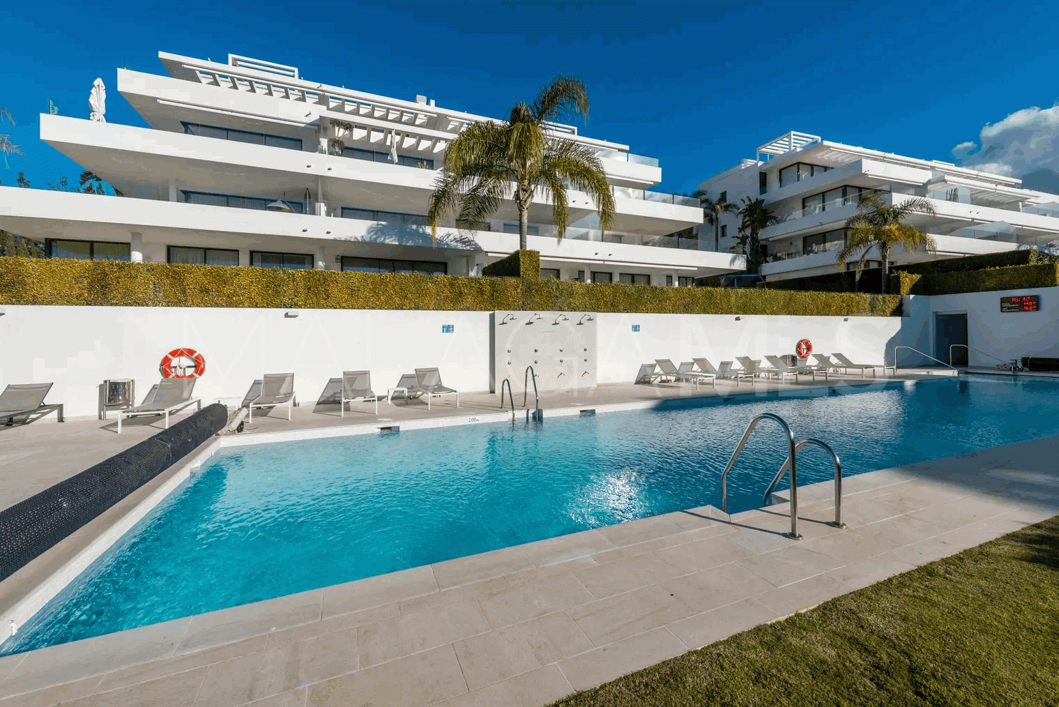 Appartement terrasse for sale in Estepona Est