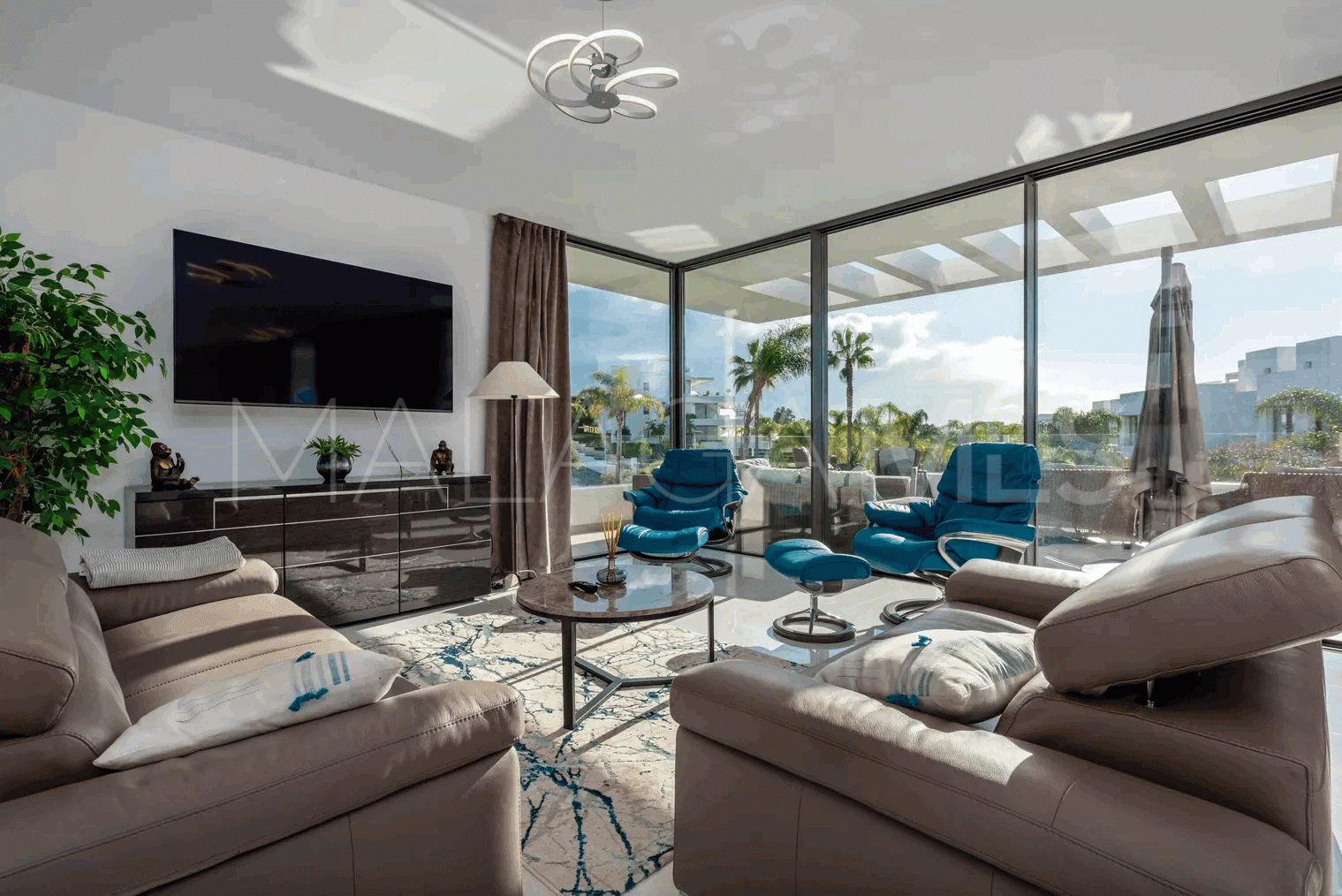 Appartement terrasse for sale in Estepona Est
