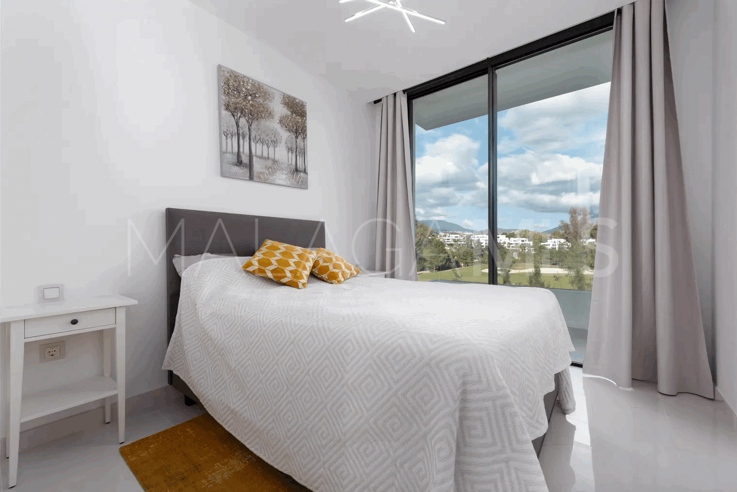 Appartement terrasse for sale in Estepona Est