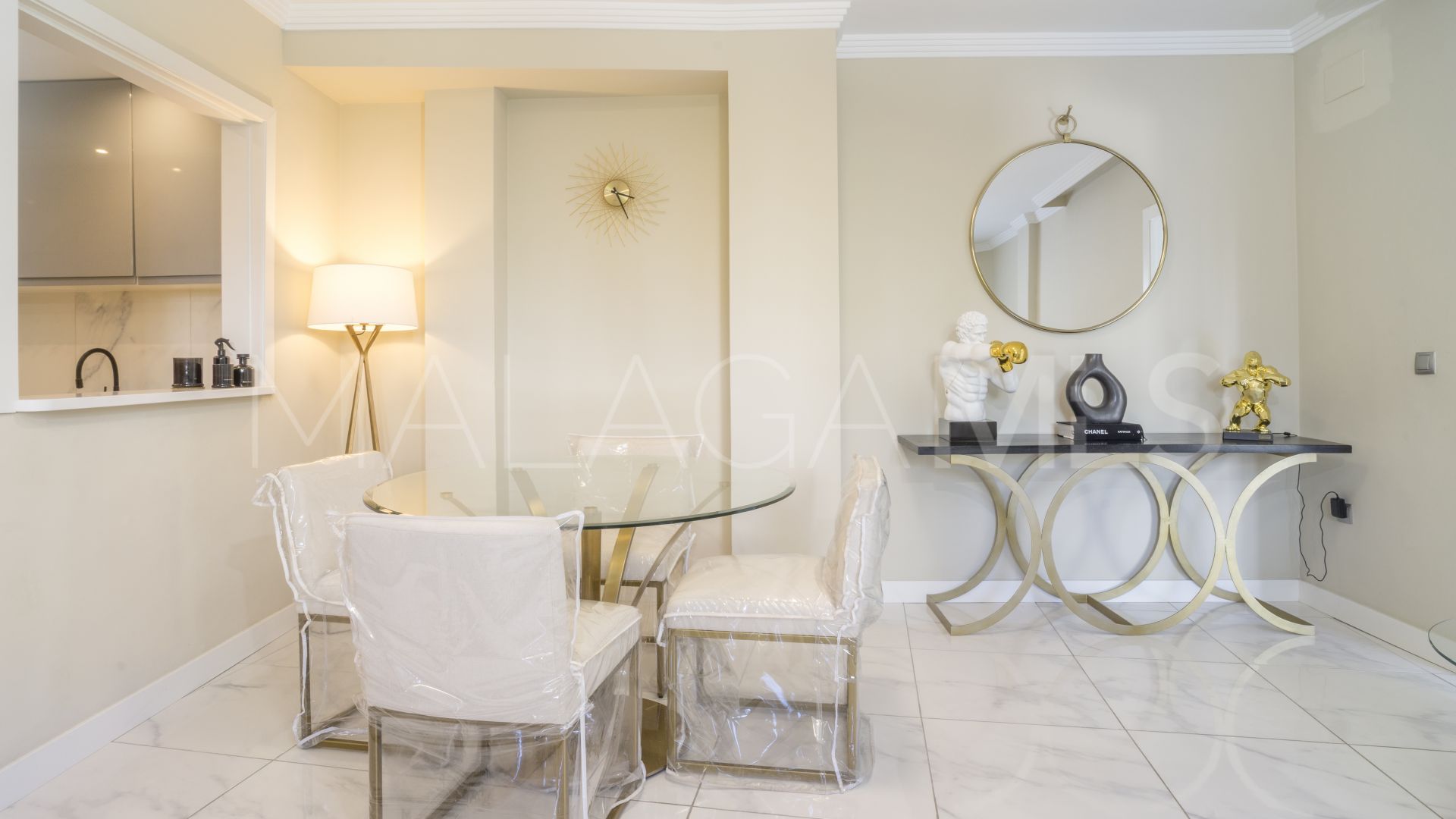 Apartamento planta baja de 2 bedrooms a la venta in Nueva Andalucia