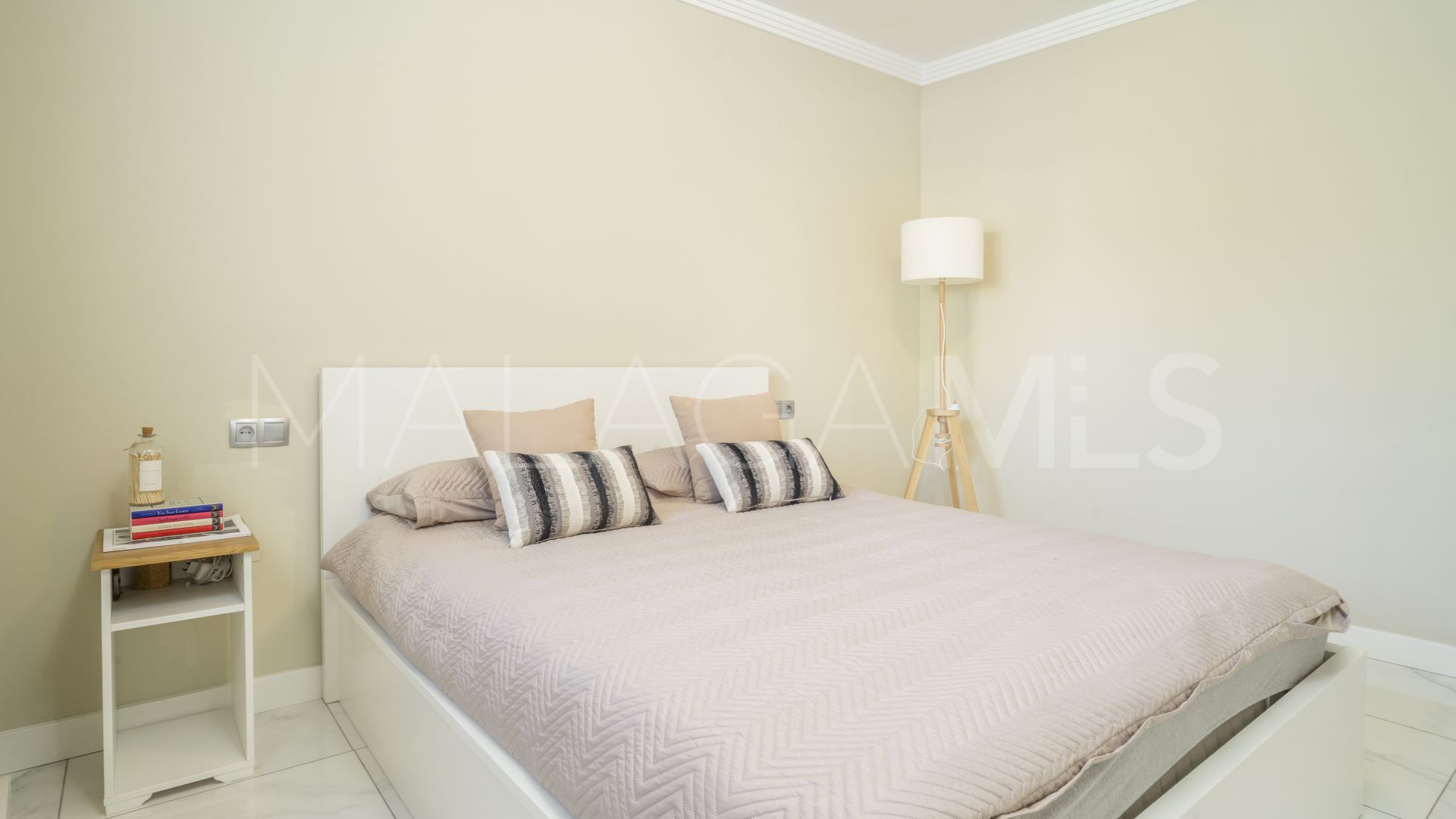 Apartamento planta baja de 2 bedrooms a la venta in Nueva Andalucia