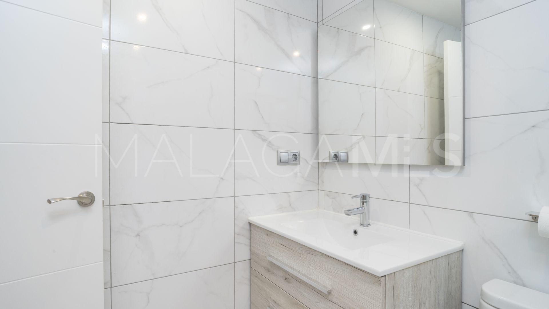 Apartamento planta baja de 2 bedrooms a la venta in Nueva Andalucia