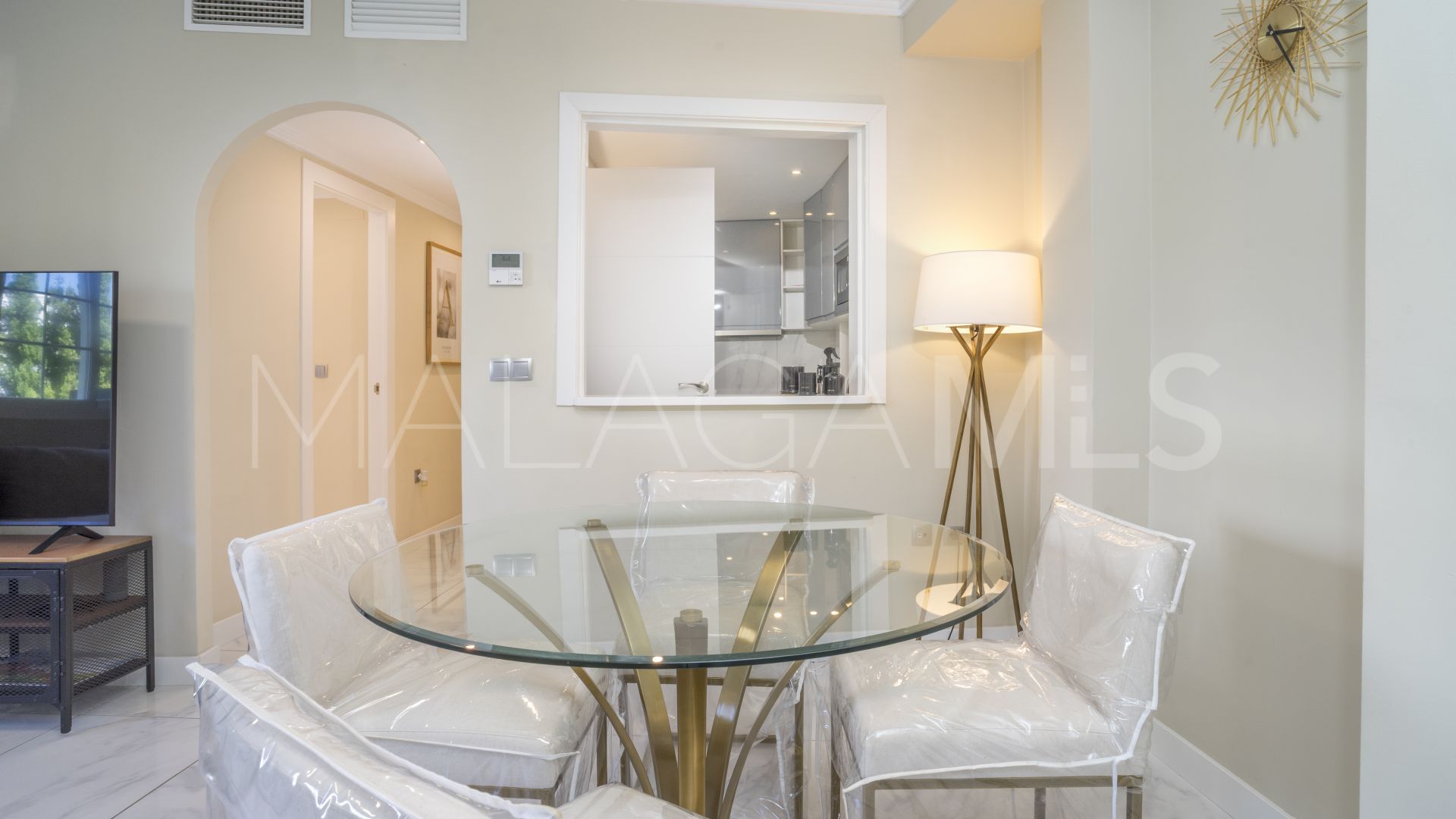 Apartamento planta baja de 2 bedrooms a la venta in Nueva Andalucia