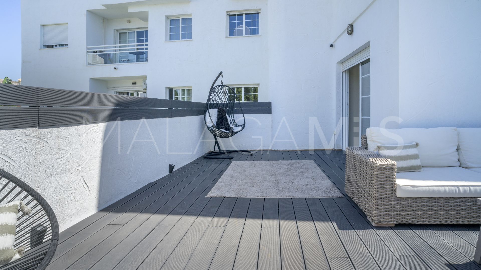 Apartamento planta baja de 2 bedrooms a la venta in Nueva Andalucia