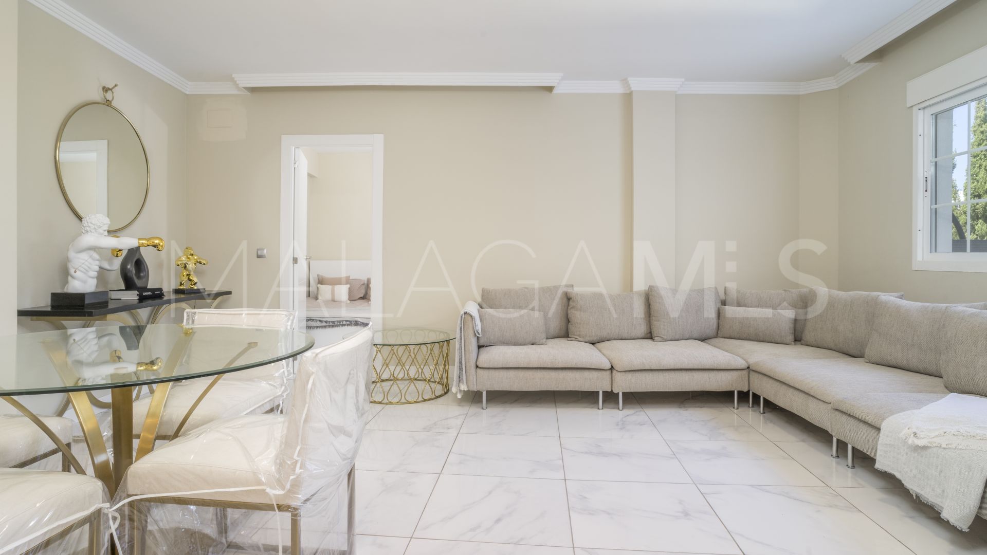 Apartamento planta baja de 2 bedrooms a la venta in Nueva Andalucia