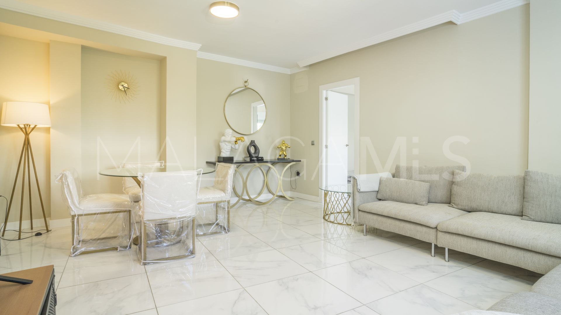 Apartamento planta baja de 2 bedrooms a la venta in Nueva Andalucia