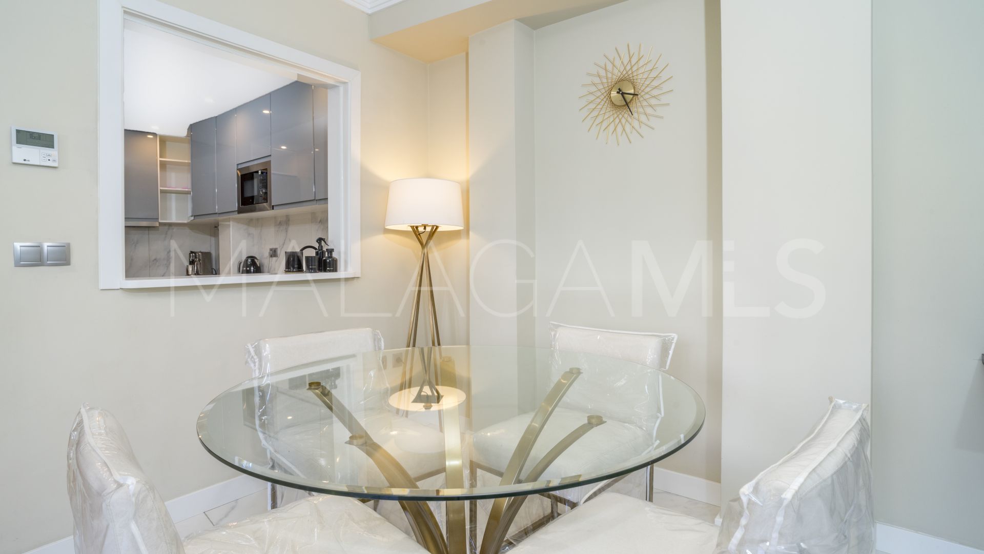 Apartamento planta baja de 2 bedrooms a la venta in Nueva Andalucia
