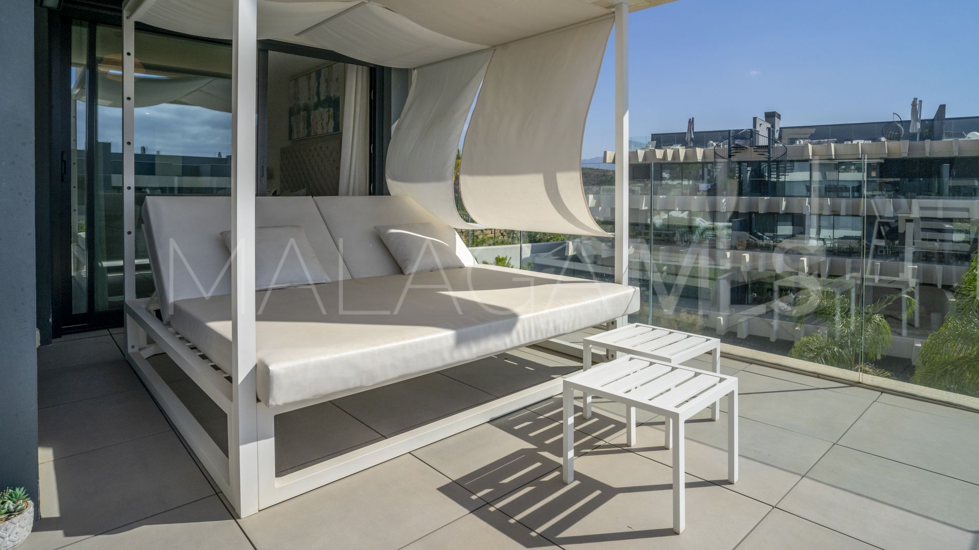Apartamento for sale in Estepona Este with 3 bedrooms
