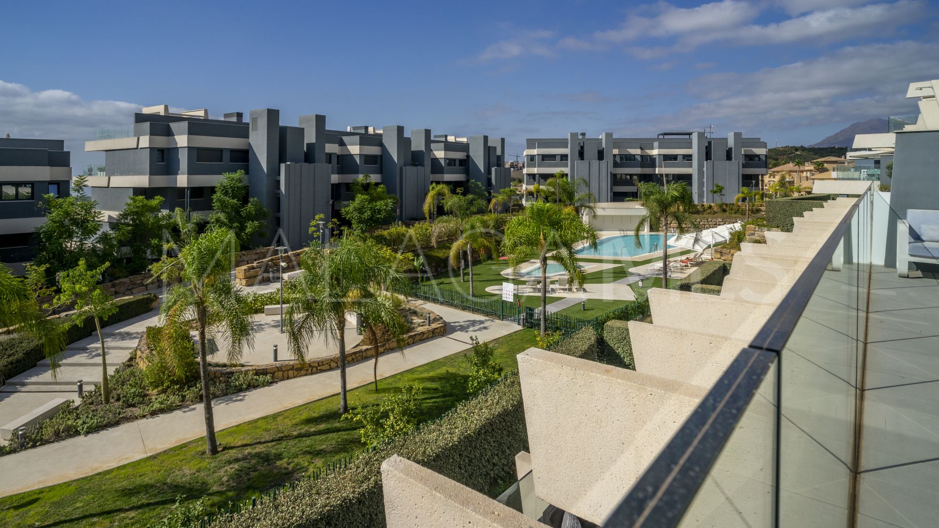Apartamento for sale in Estepona Este with 3 bedrooms