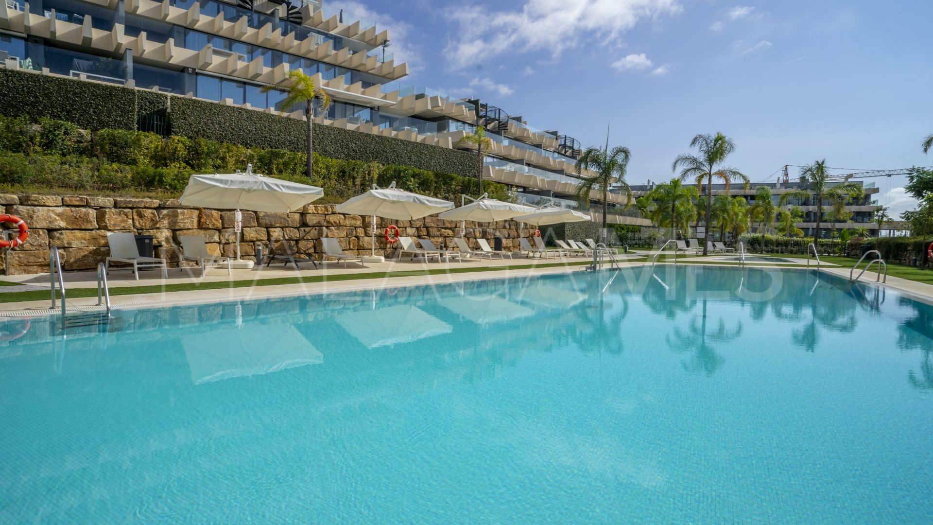 Apartamento for sale in Estepona Este with 3 bedrooms