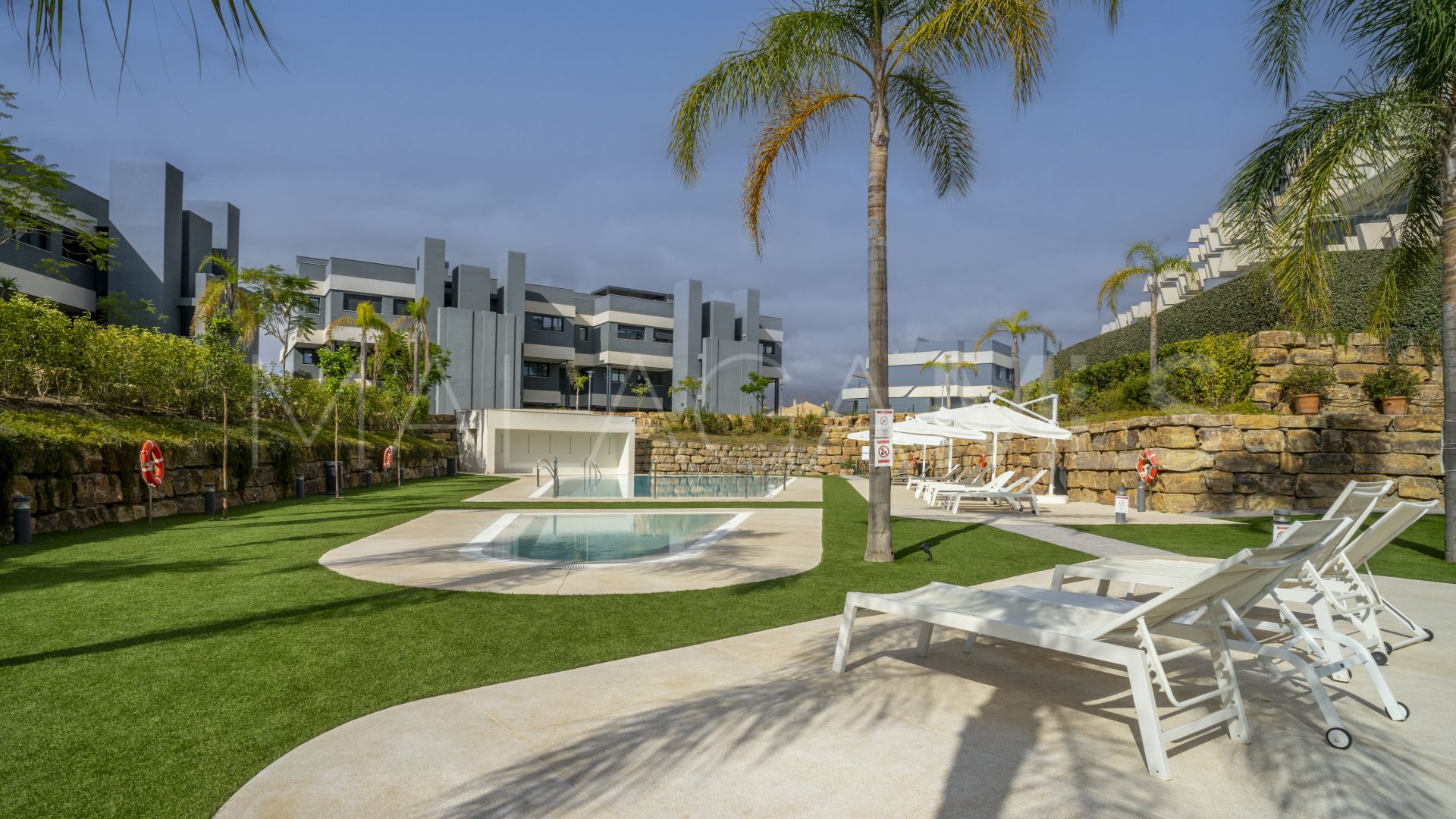Apartamento for sale in Estepona Este with 3 bedrooms