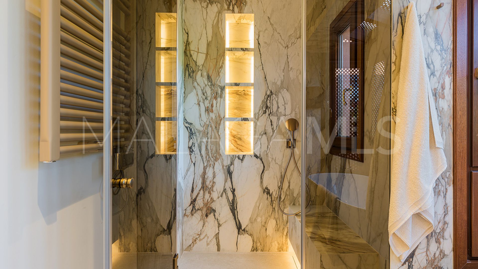 Duplex penthouse for sale in Torre Bermeja