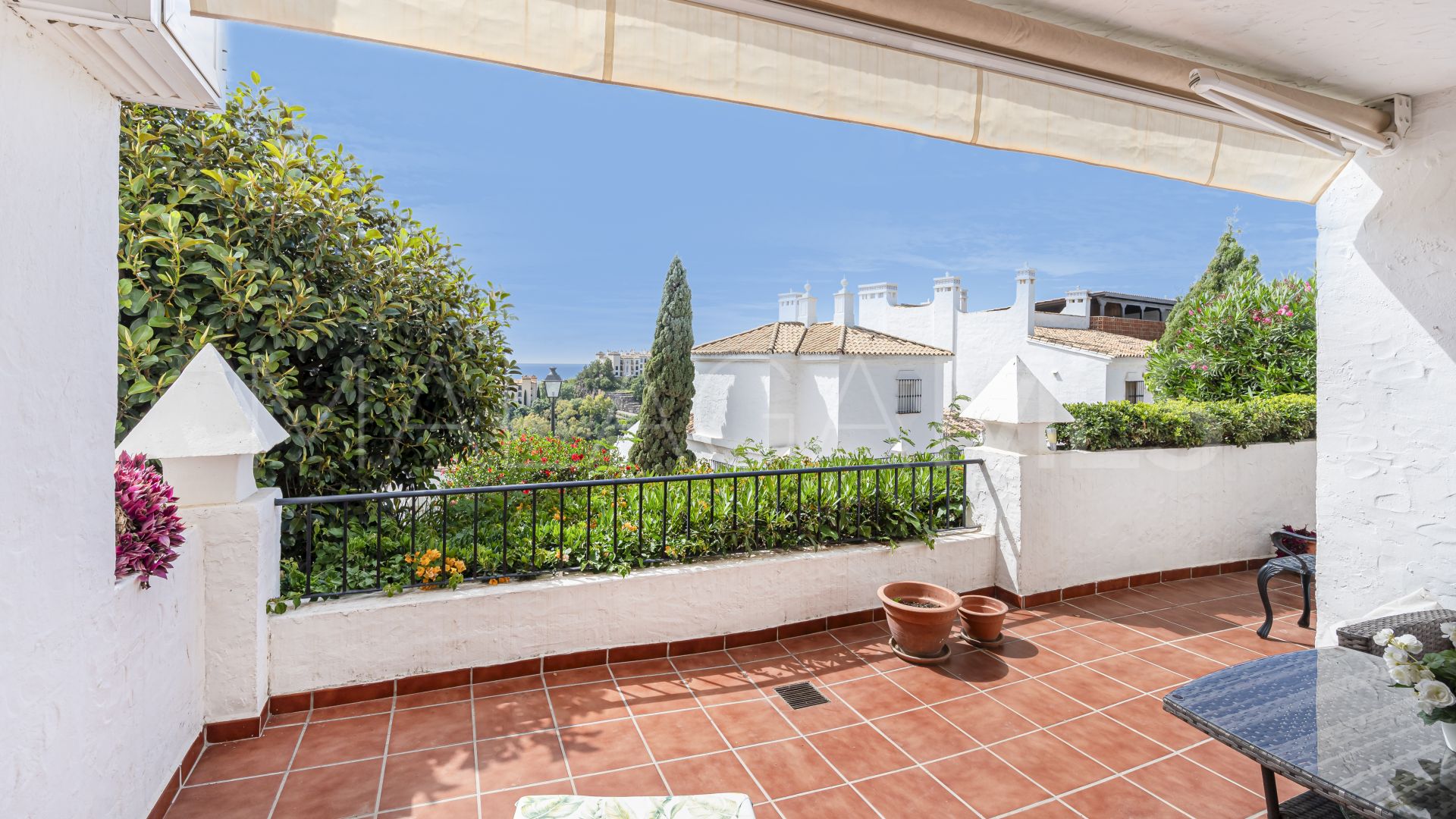 Apartamento a la venta in Las Colinas de Marbella