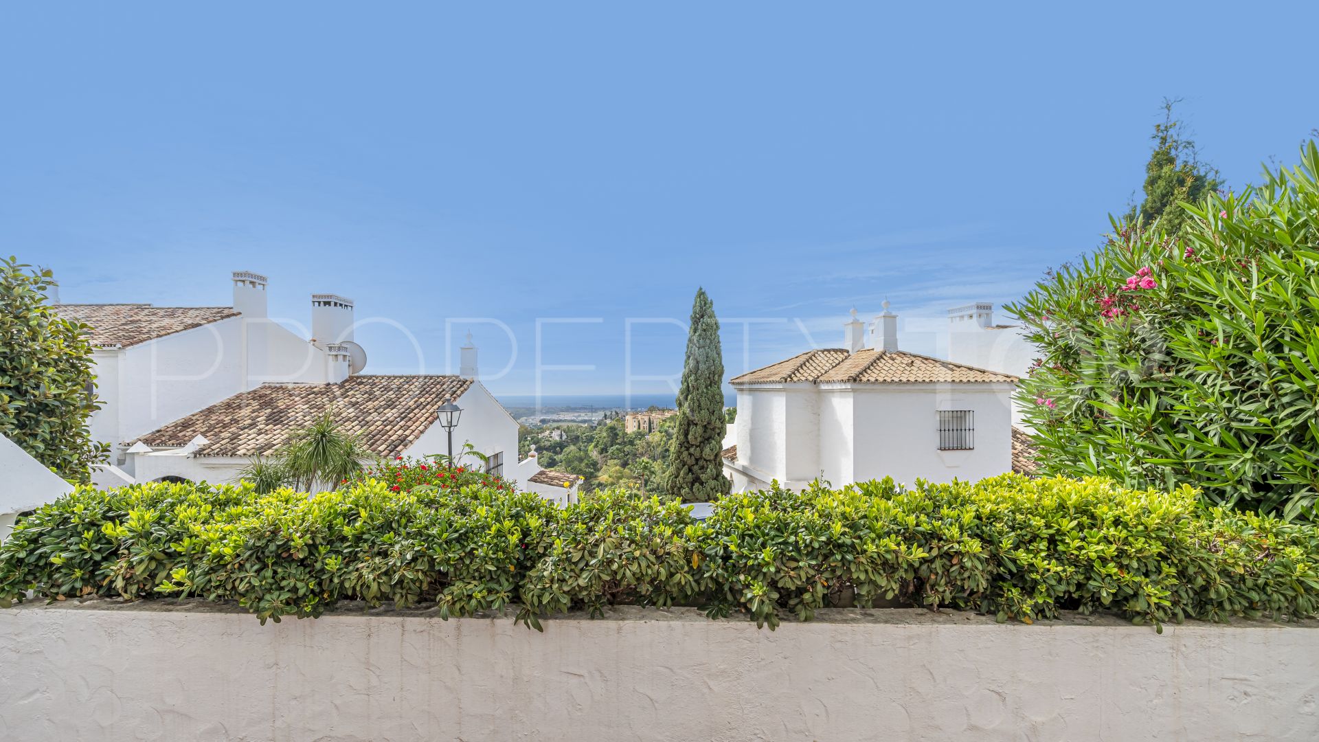 Apartamento planta baja a la venta en Las Colinas de Marbella