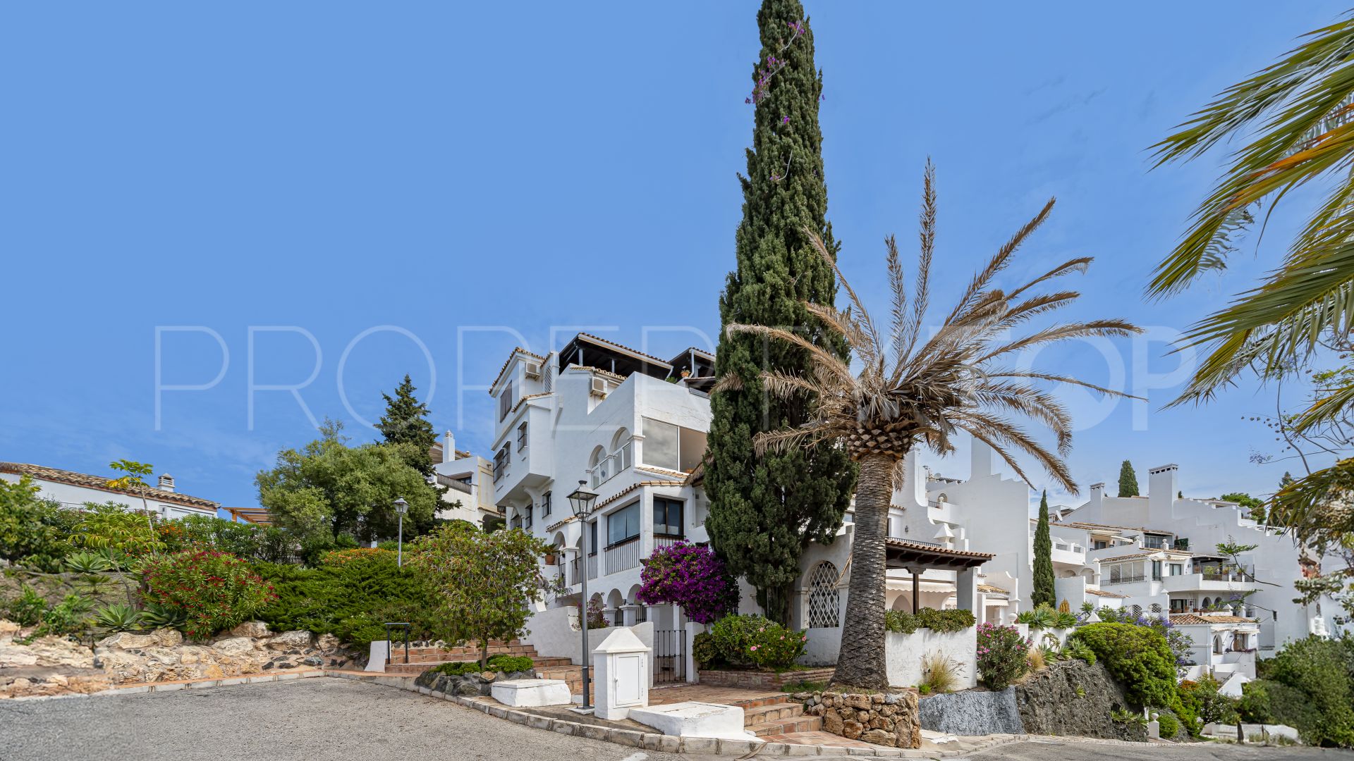 Apartamento planta baja a la venta en Las Colinas de Marbella