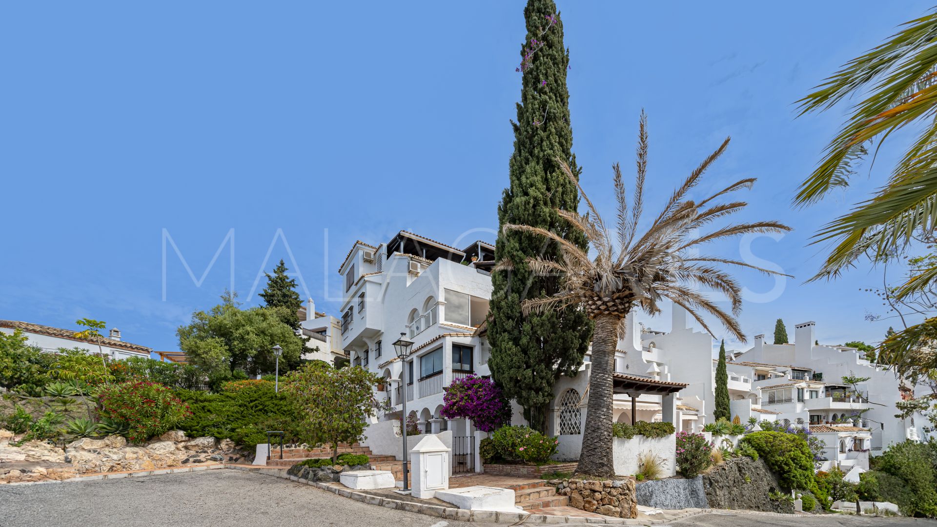 Apartamento a la venta in Las Colinas de Marbella