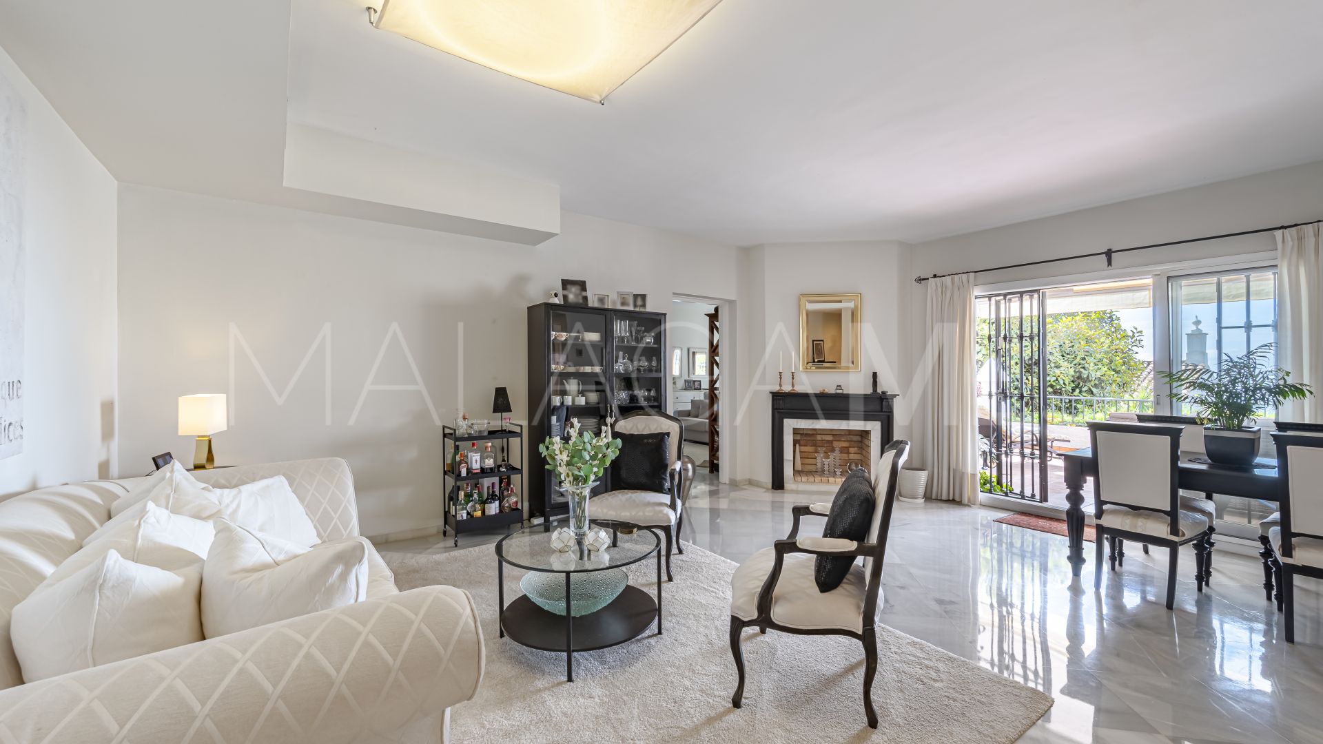 Apartamento a la venta in Las Colinas de Marbella