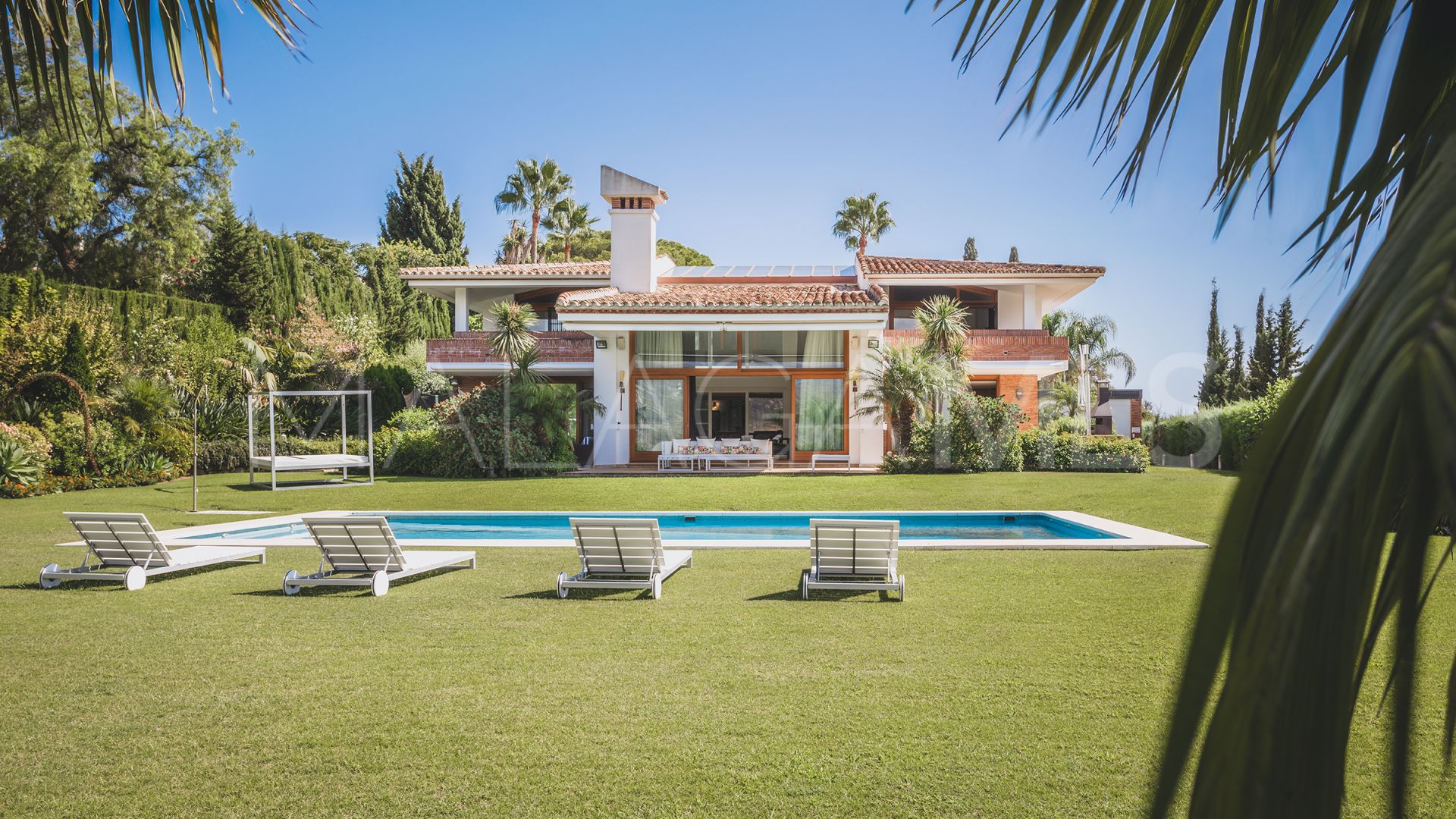 Hacienda las Chapas 7 bedrooms villa for sale