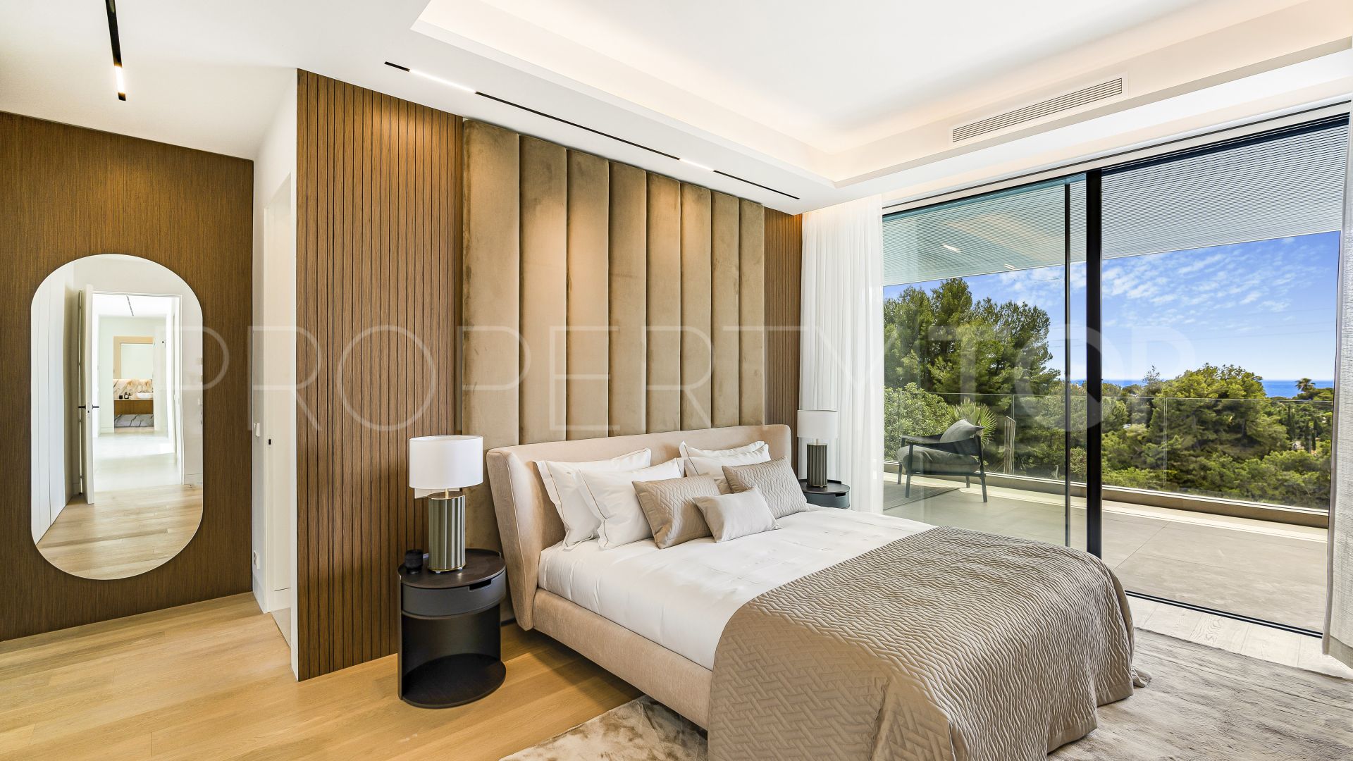 Marbella Golden Mile, villa en venta con 5 dormitorios