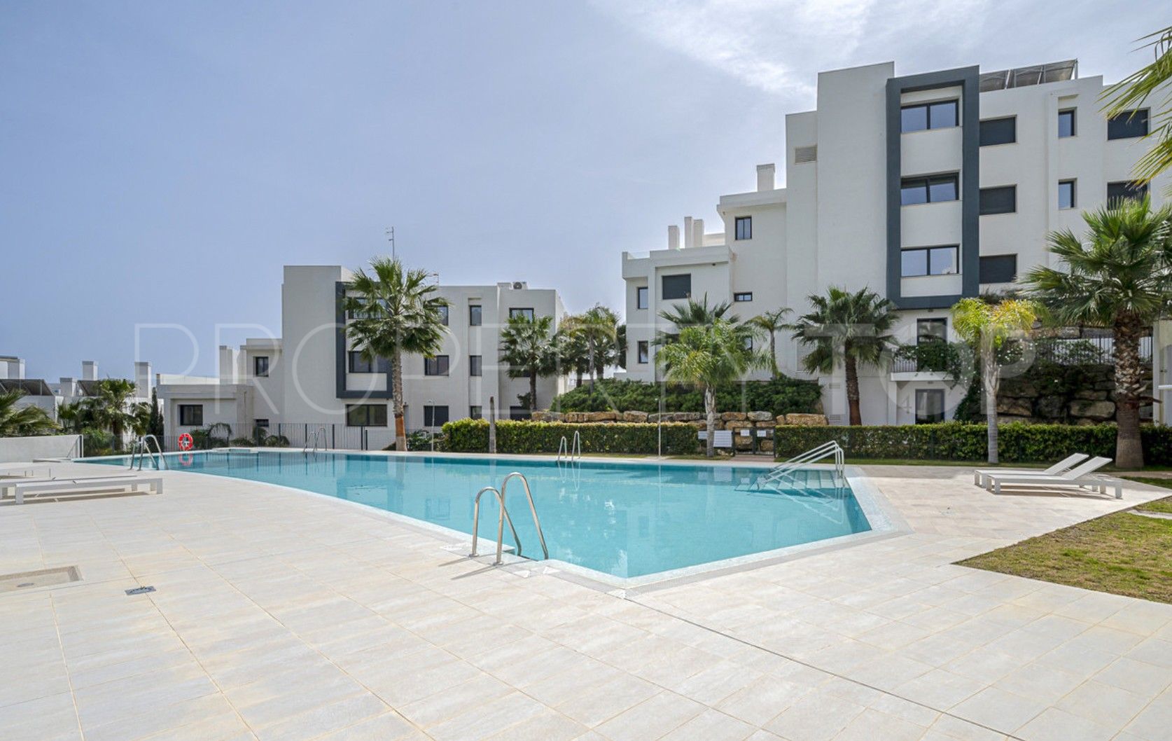 For sale apartment in Estepona Golf