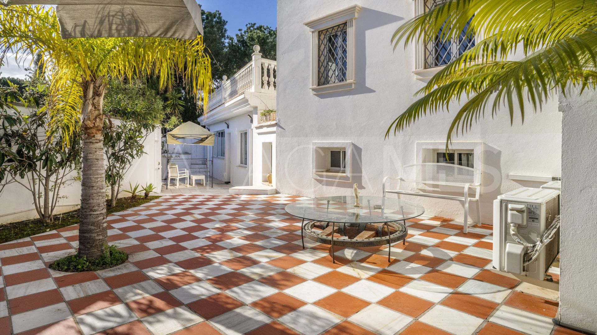 Villa for sale in Marbella Ost
