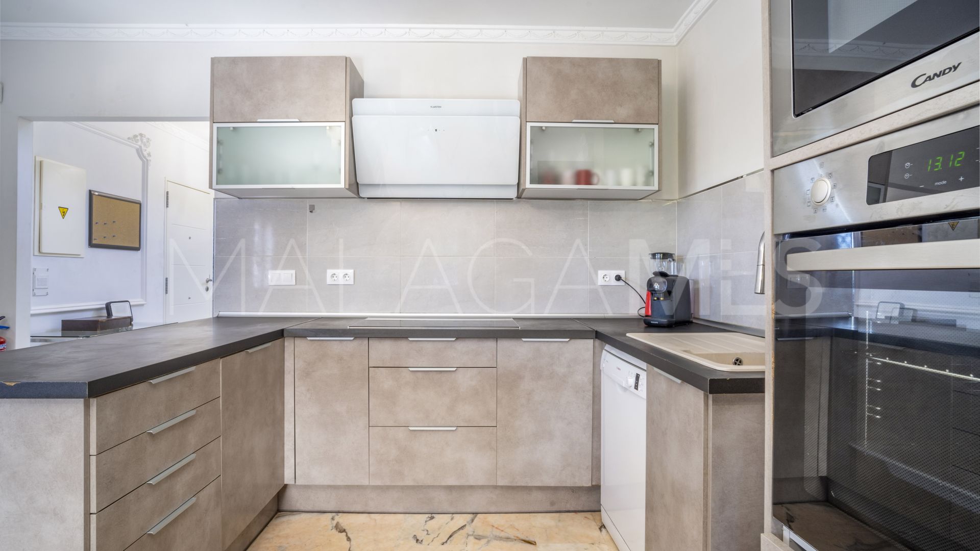 Villa for sale in Marbella Ost