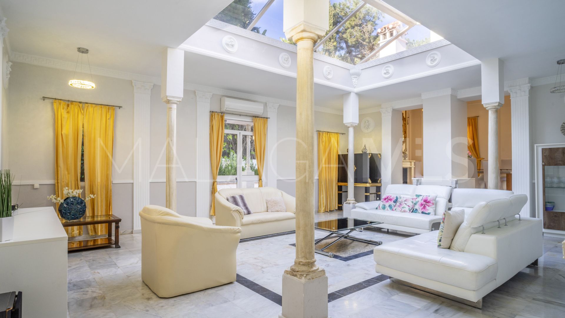 Villa for sale in Marbella Ost