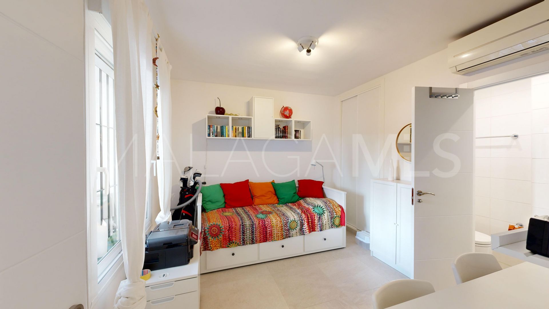 Appartement rez de chaussée for sale in Nueva Andalucia