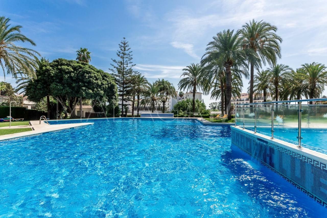 Appartement rez de chaussée for sale in Nueva Andalucia