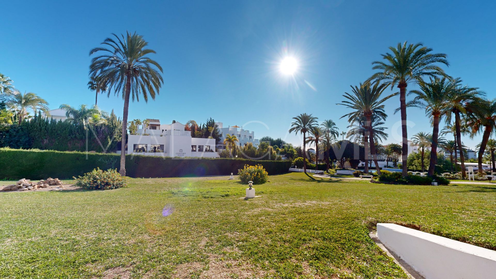 Appartement rez de chaussée for sale in Nueva Andalucia