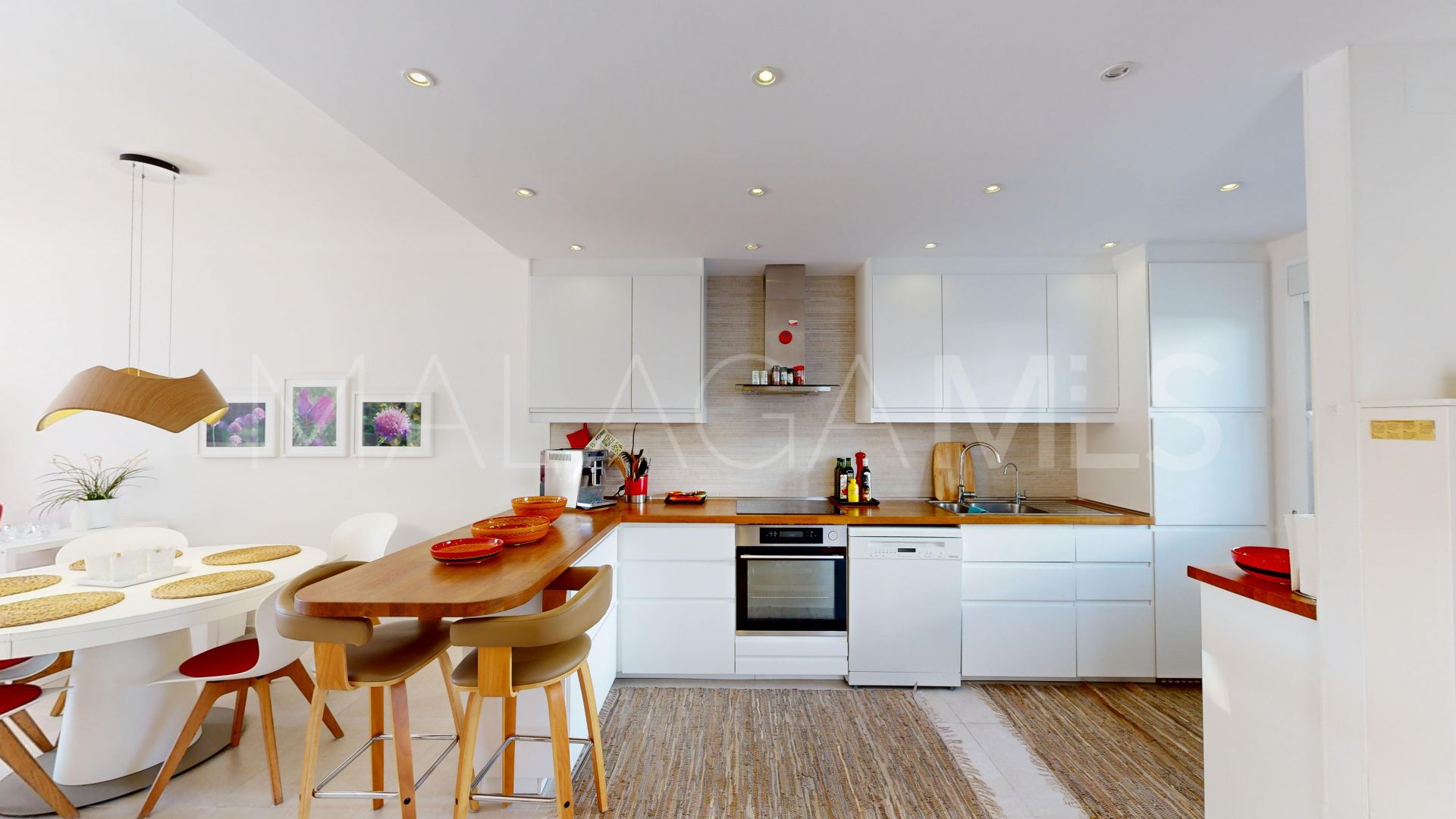 Appartement rez de chaussée for sale in Nueva Andalucia