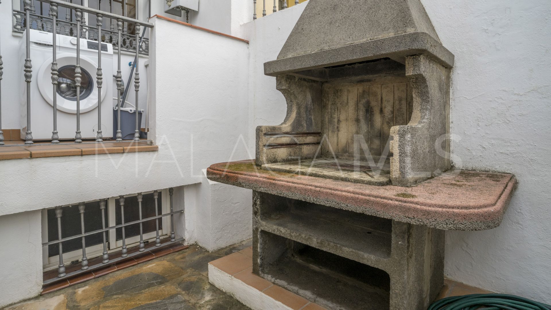 Parhus for sale in San Pedro de Alcantara