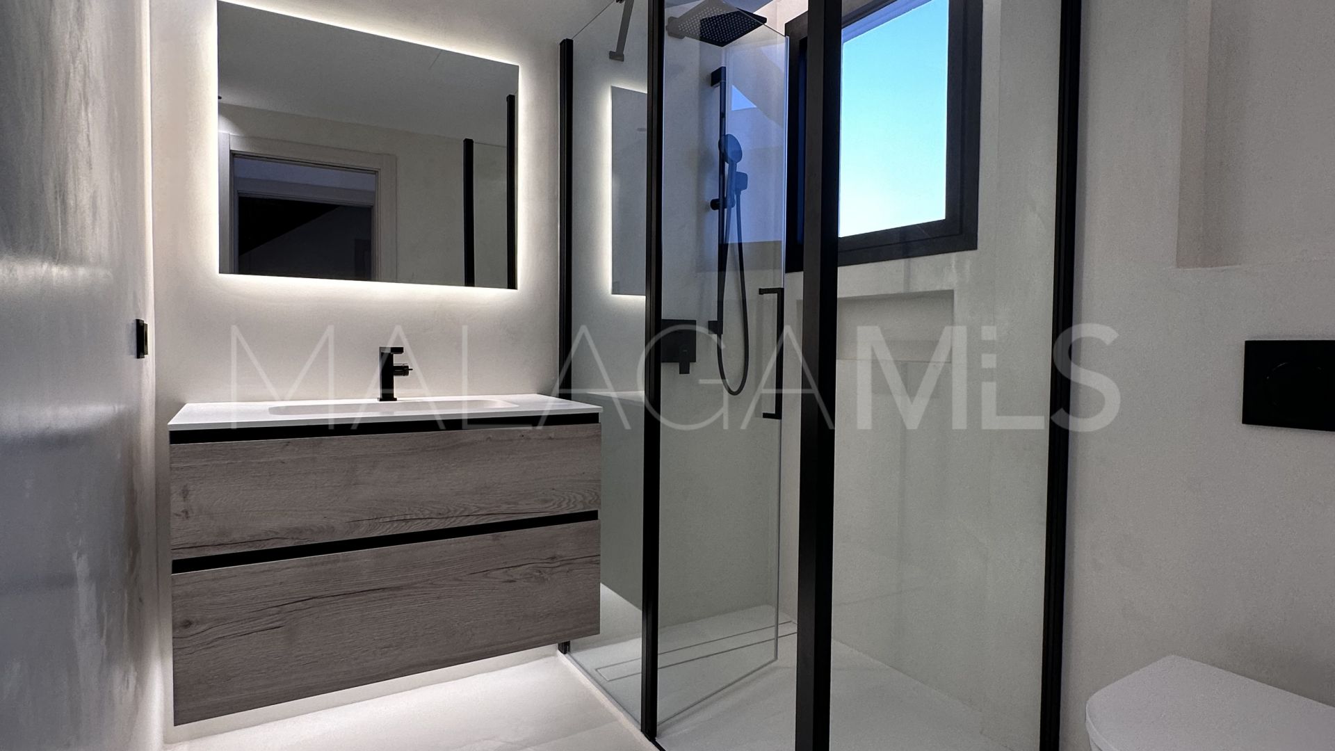 Estepona Este, villa for sale