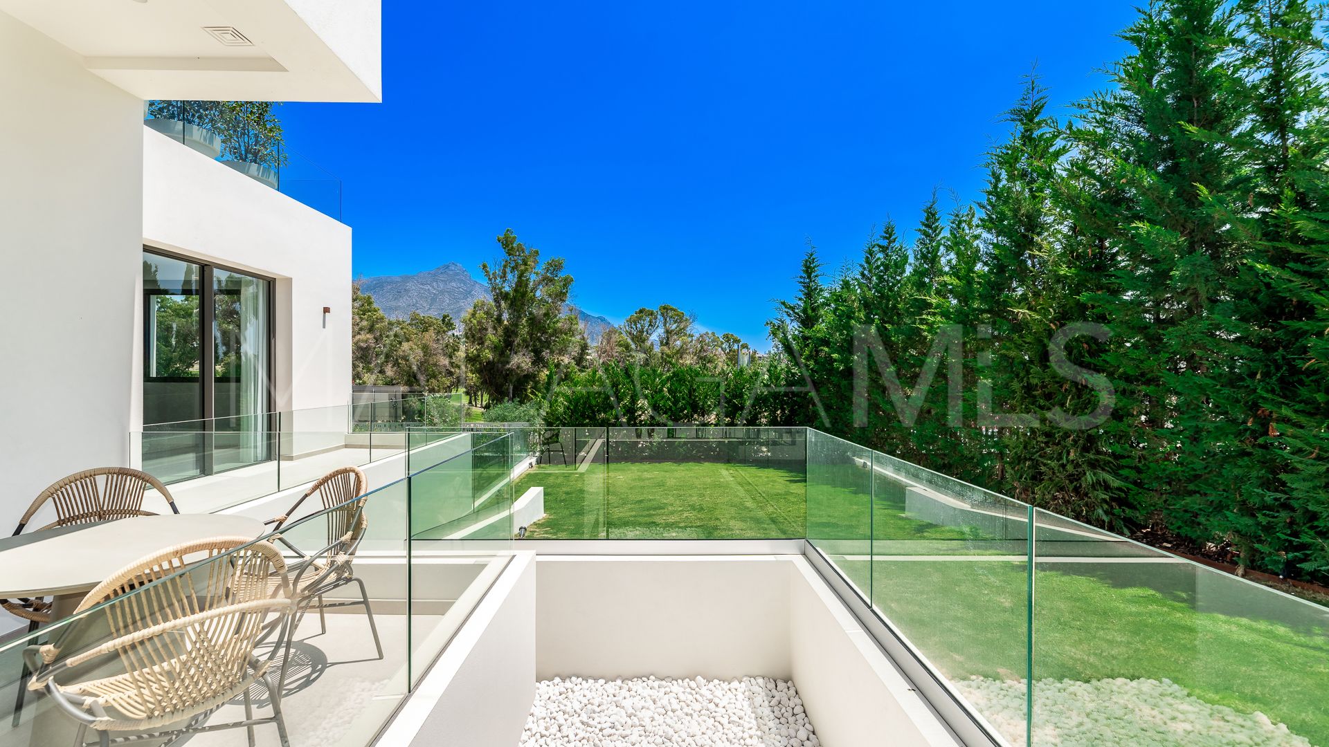 La Cerquilla 4 bedrooms villa for sale