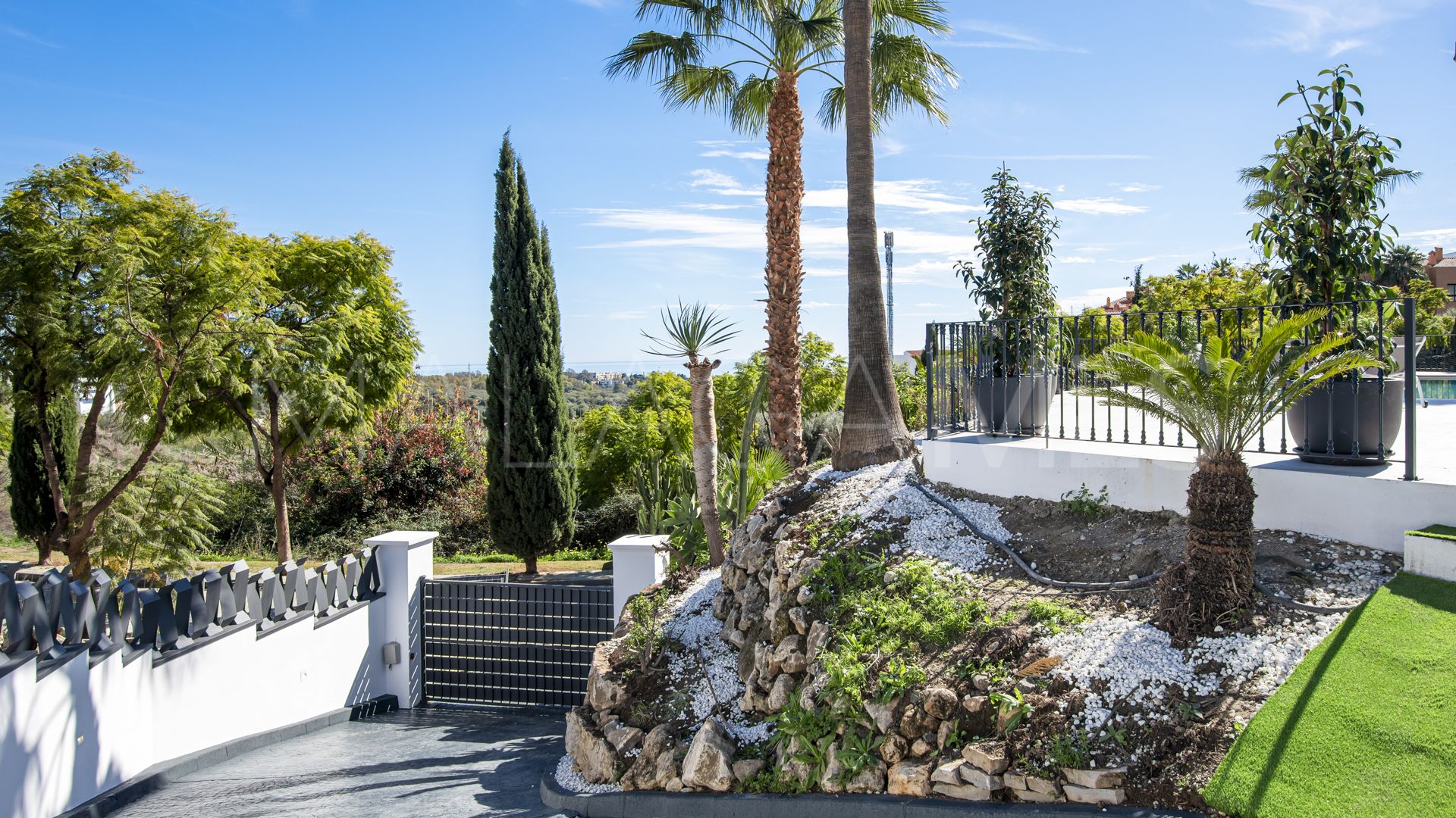 Villa for sale in Los Flamingos Golf