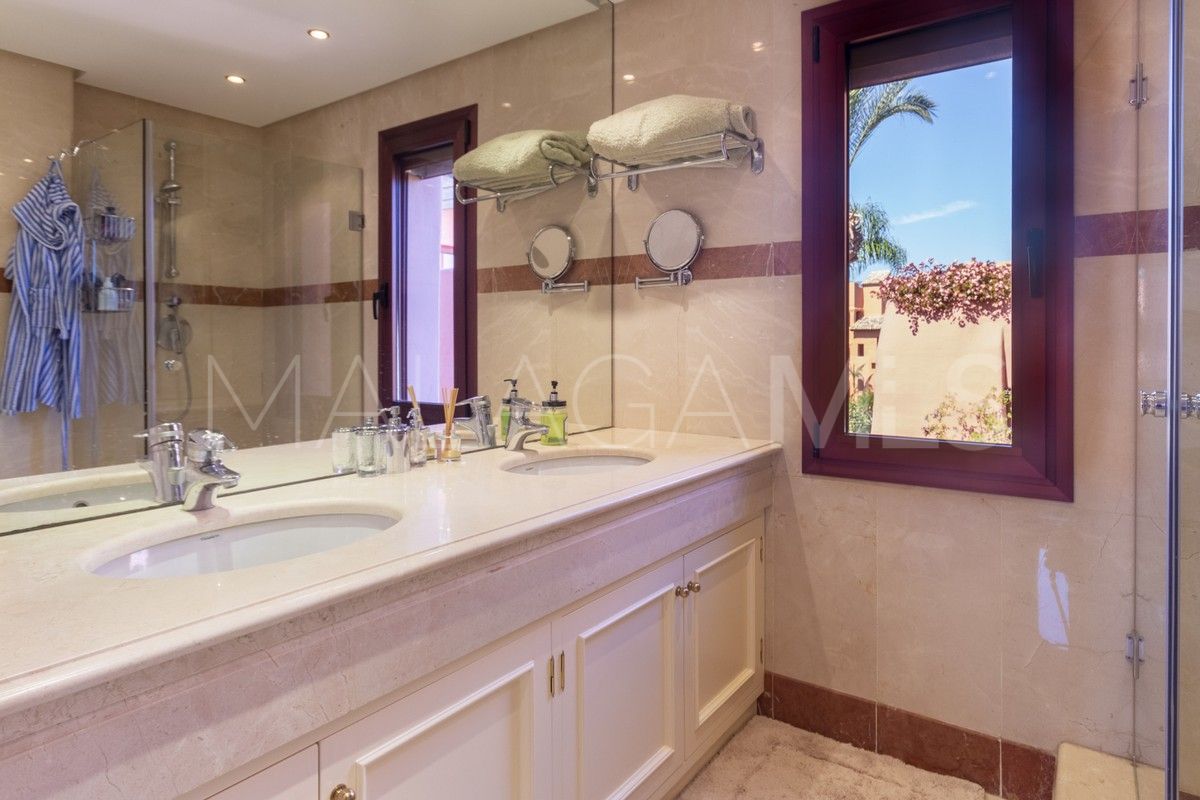 Takvåning for sale in Menara Beach