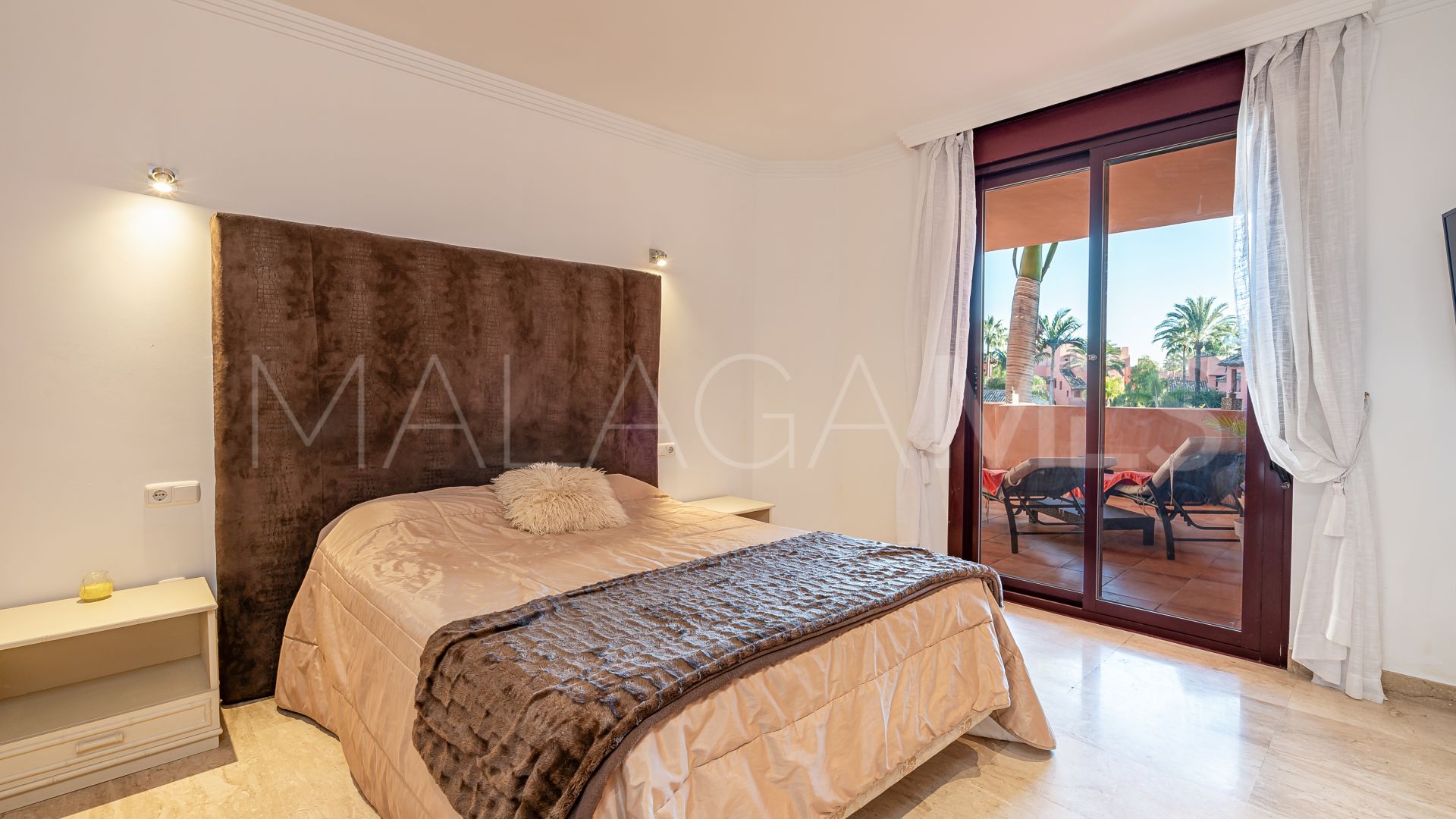 Se vende apartamento with 3 bedrooms in Las Nayades