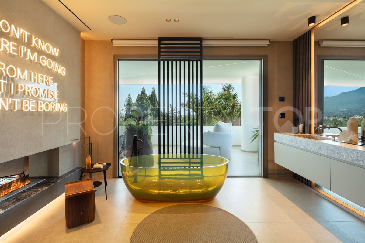 Semi detached villa for sale in Celeste Marbella with 4 bedrooms