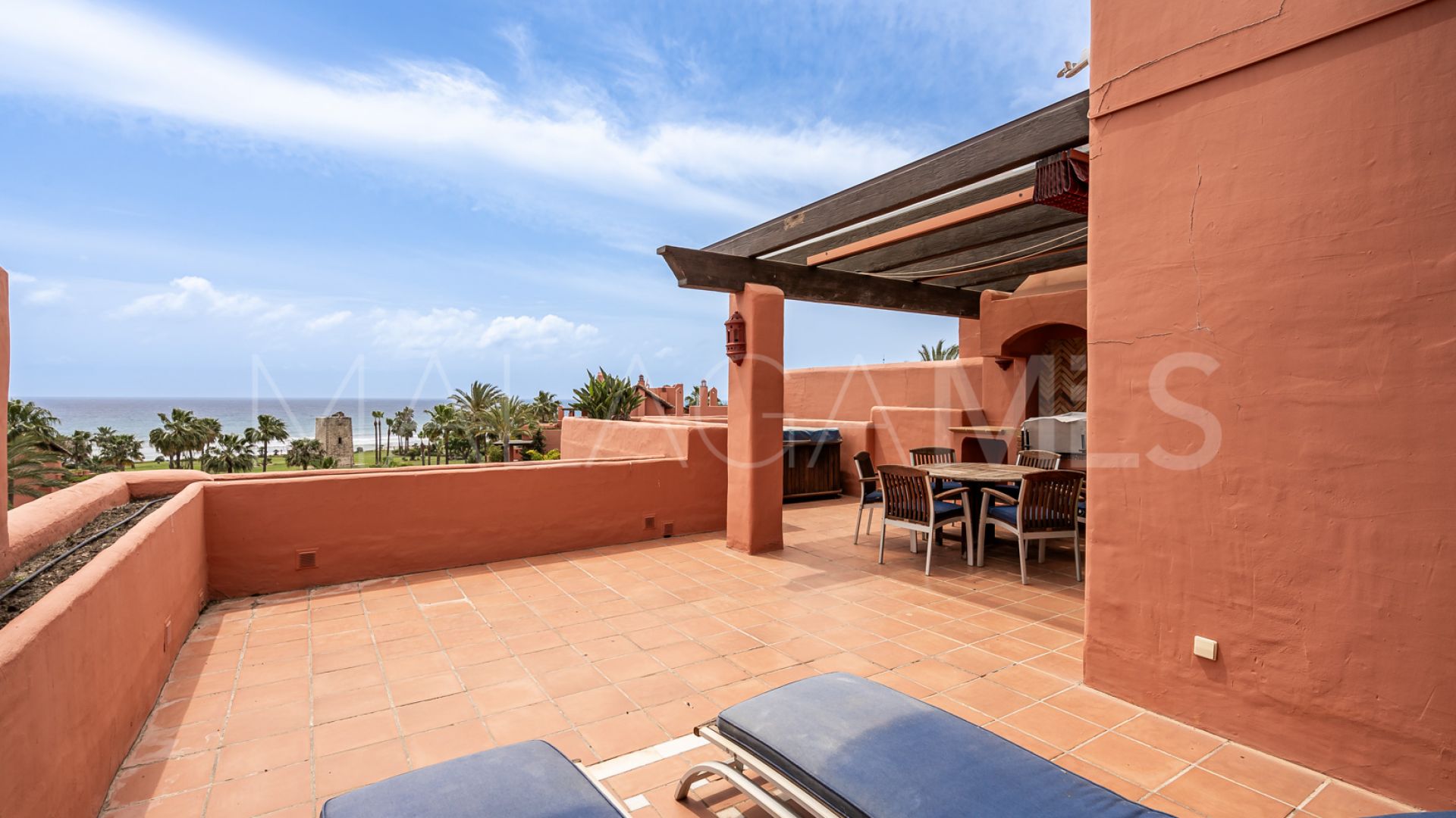 Buy duplex penthouse with 3 bedrooms in Torre Bermeja