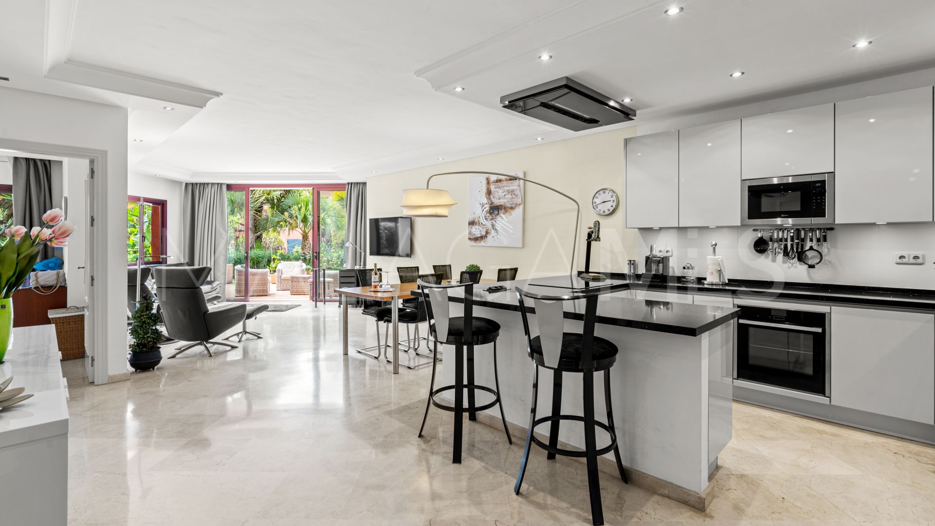 Appartement rez de chaussée for sale in Menara Beach